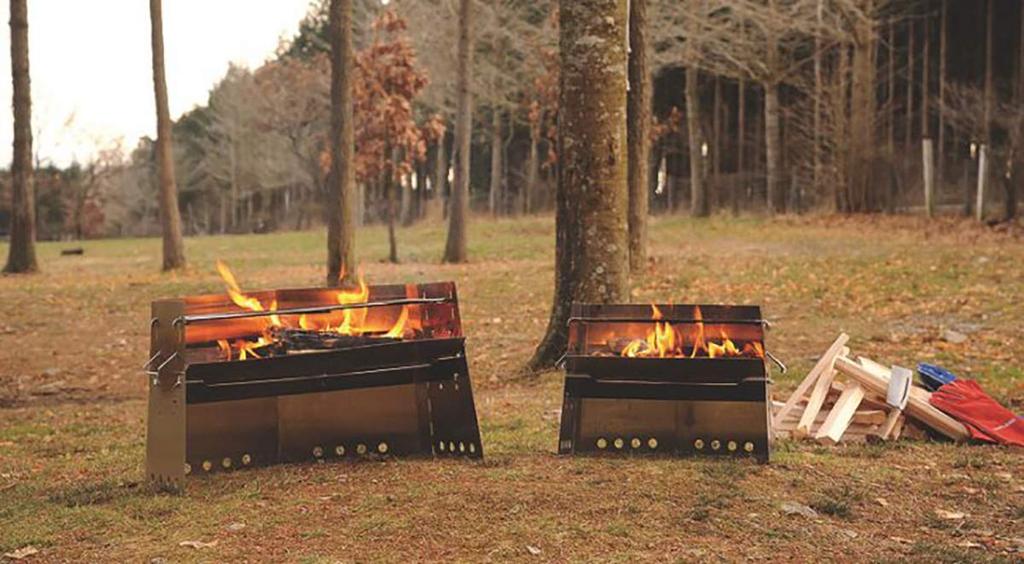 UNIFLAME 682920 Wood-Fired Grill, Large,