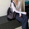 Vintage kostkované nylónové hobo tašky přes rameno pro ženy Lehká velkokapacitní crossbody taška Kostkovaná neformální tote cestovní tašky