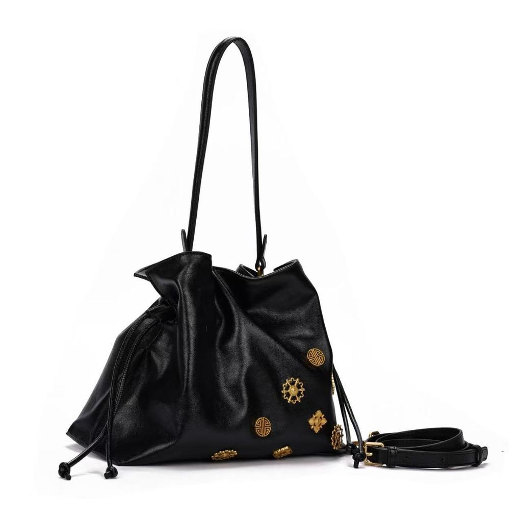 Casual soft surface large-capacity bag women's new popular versatile shoulder bag fashionable pleated messenger bag