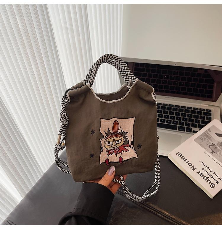 Canvas Bag Women's Autumn and Winter New Versatile Casual Shoulder Messenger Bag Popular Bucket Bag