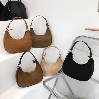 Nischen-Halbmondtasche Mode Einzelstück Herbst und Winter High-End-Feeling Veloursleder Wildleder Oberfläche tragbare Achseltasche halbkreisförmige Halbmondtasche