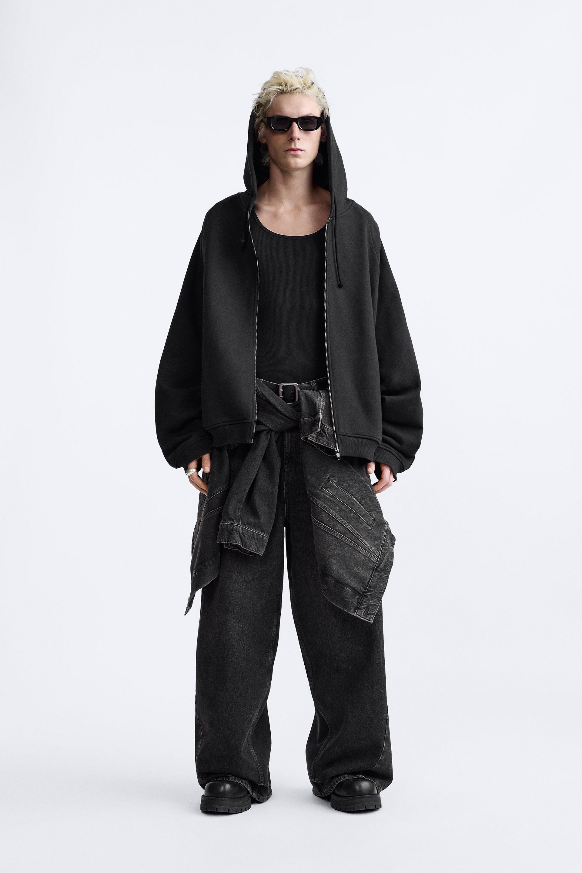 

ХУДИ OVERSIZE – ОГРАНИЧЕННАЯ ВЫПУСК