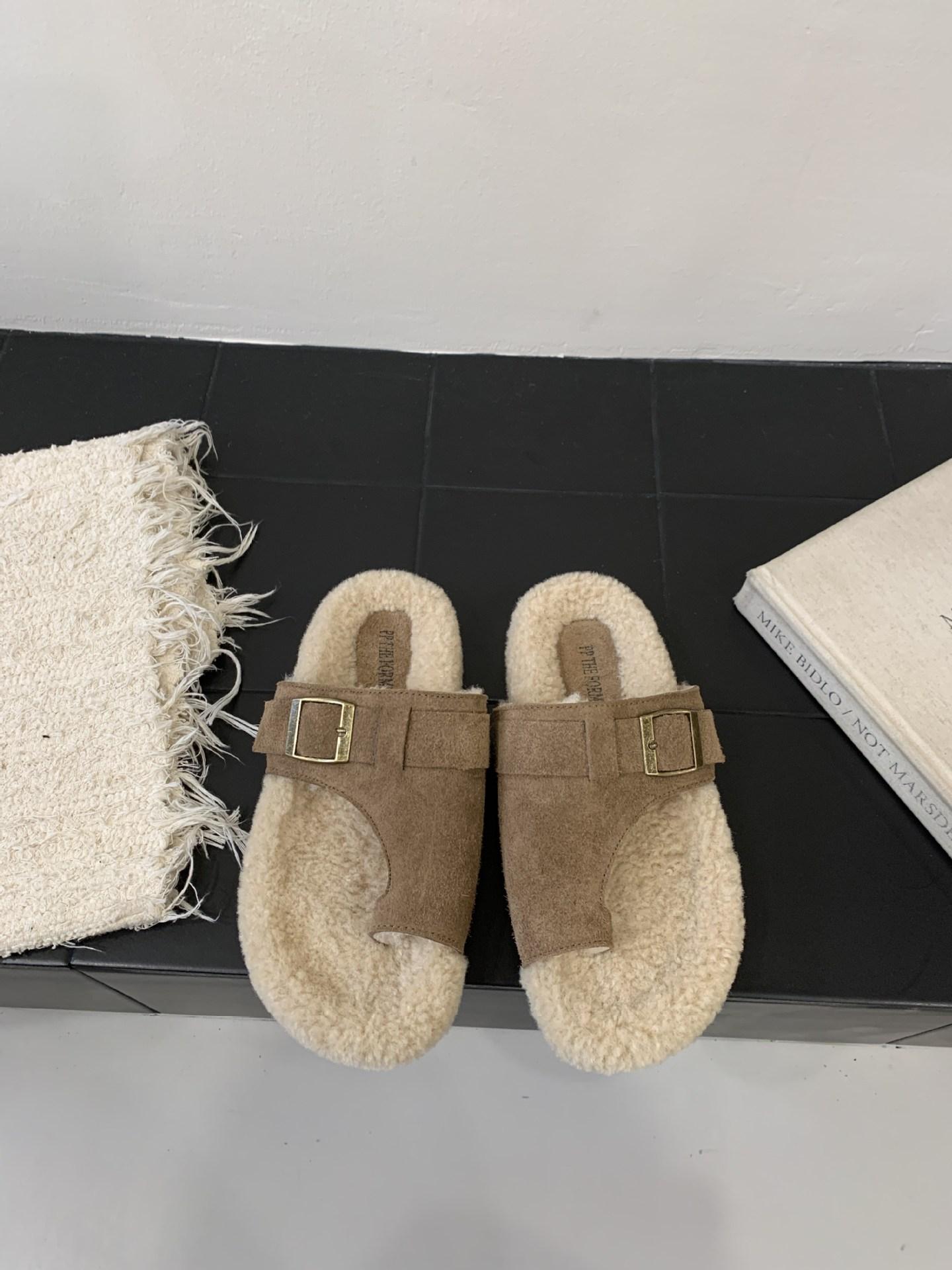 

Wear fluffy slippers outside the toe 2025 new autumn and winter fashion versatile fur integrated casual lazy hair mop 39 коричневый