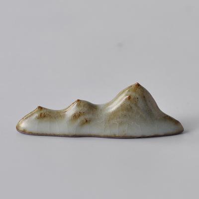 Zen Mountain Ceramic Pen Holder Mini Small Tea Pet Ornament, Tea Set Accessories Coarse Pottery Pen Mountain Chopstick Holder
