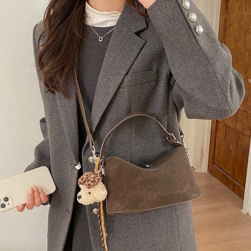 

New Fashi Simple Casual Crossbody Bags Women Trendy Designer Bucket Bag Comfortable and Versatile Texture Shoulder Handle Bag чёрный