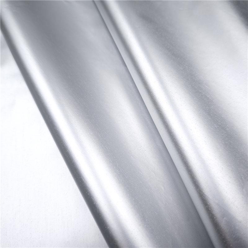 Lightweight Blackout Fabric: Sun-Blocking, Silver-Plated, Heat-Insulating, Opaque Curtain for Darkroom