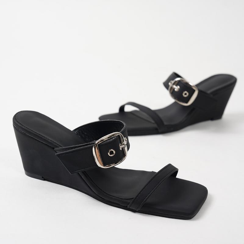 Punk Metal Buckle Decoration Black Sandals Women 2025 Summer Square Toe Wedge Heels Slippers Sexy Hi-Street Party Shoes Women