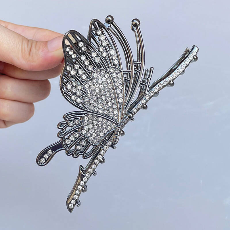 Butterfly Hair Clip Hair Accessories For Women Elegant Rhinestone Shark Hair Claw Barrettes Hairpins Crab Party Jewelry Headwear