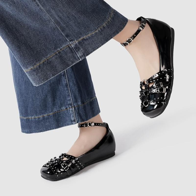 Fashion Fashion Metal Rivets Buckle Mary Jane Flats Women Punk Style Brand Designer Shoe High Quality Patent Leather Ankle Lace Up Flats