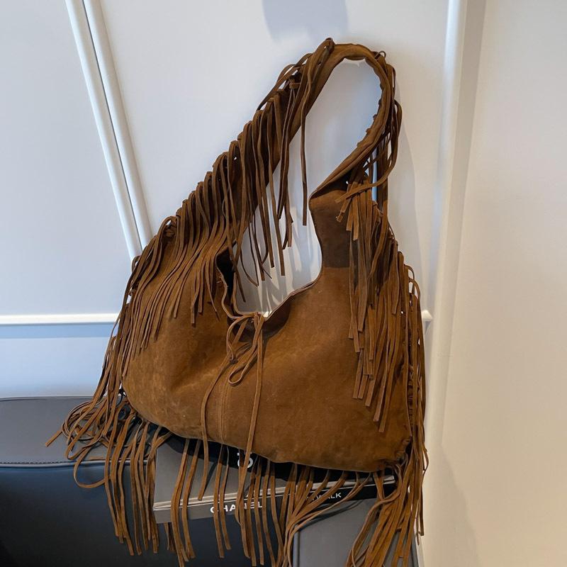 Casual Retro Large-capacity Bag Women's New Versatile Shoulder Underarm Bag Fashionable Fringed Tote Bag