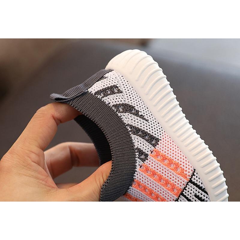 Весенне-осенняя детская обувь контрастных цветов с укороченным кроем — фото 14