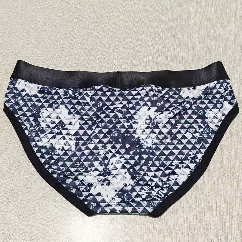 Men's Ice Silk Plaid Print Triangle Briefs - Silky, Close-fitting, and Comfortable Design