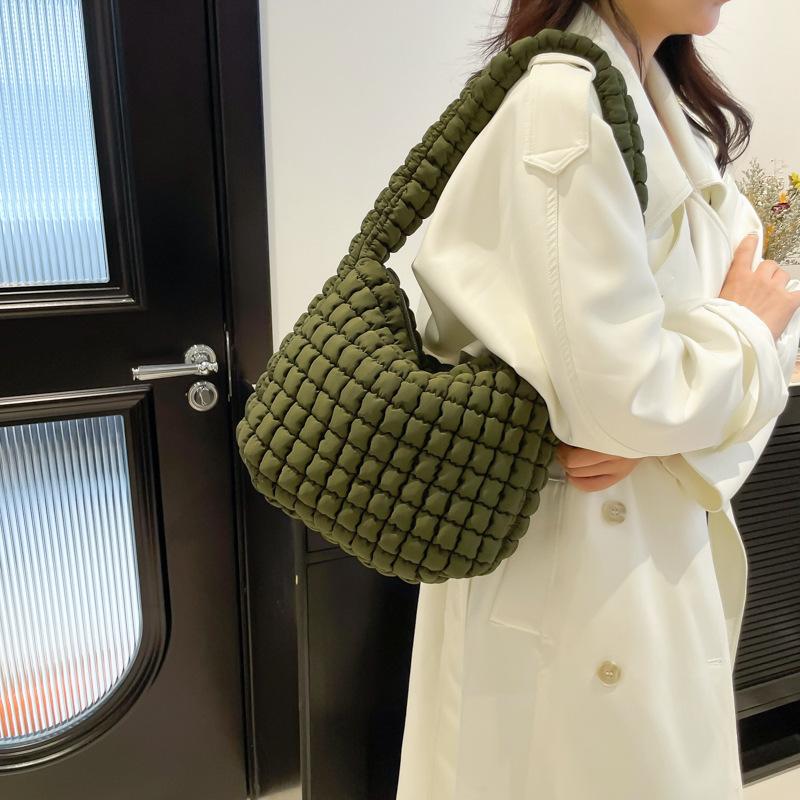 Fashion Pleated Cloud Bag 2025 New Casual Bubble Down Bag Shoulder Messenger Bag Underarm Dumpling Bag