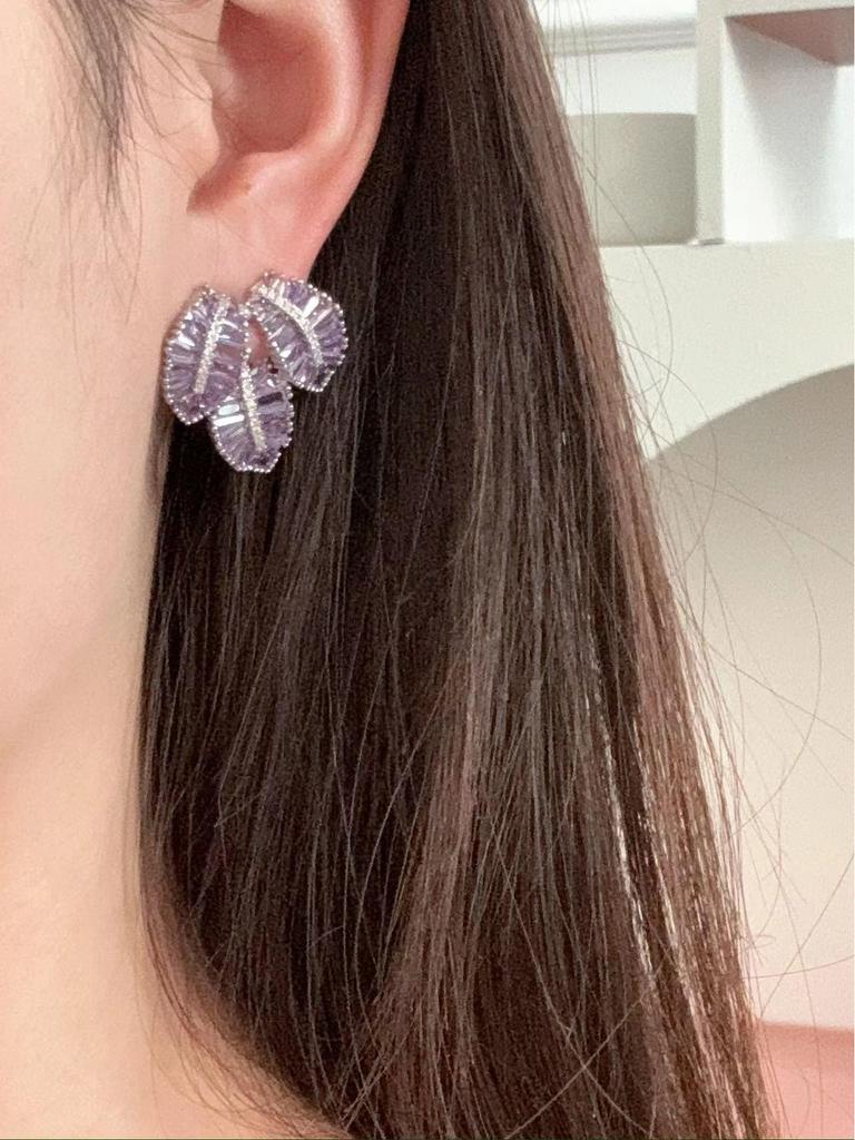 Luxury Zircon Leaf Stud Earrings: Elegant, Versatile, Micro-Paved, Super Shiny