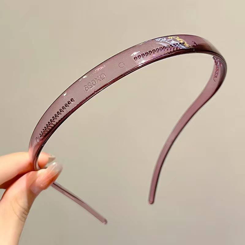 

Trendy Sunglasses Frame Shape Acrylic Hairbands for Women Toothed Headband Anti-slip Traceless Hair Hoop Hair Accessories
