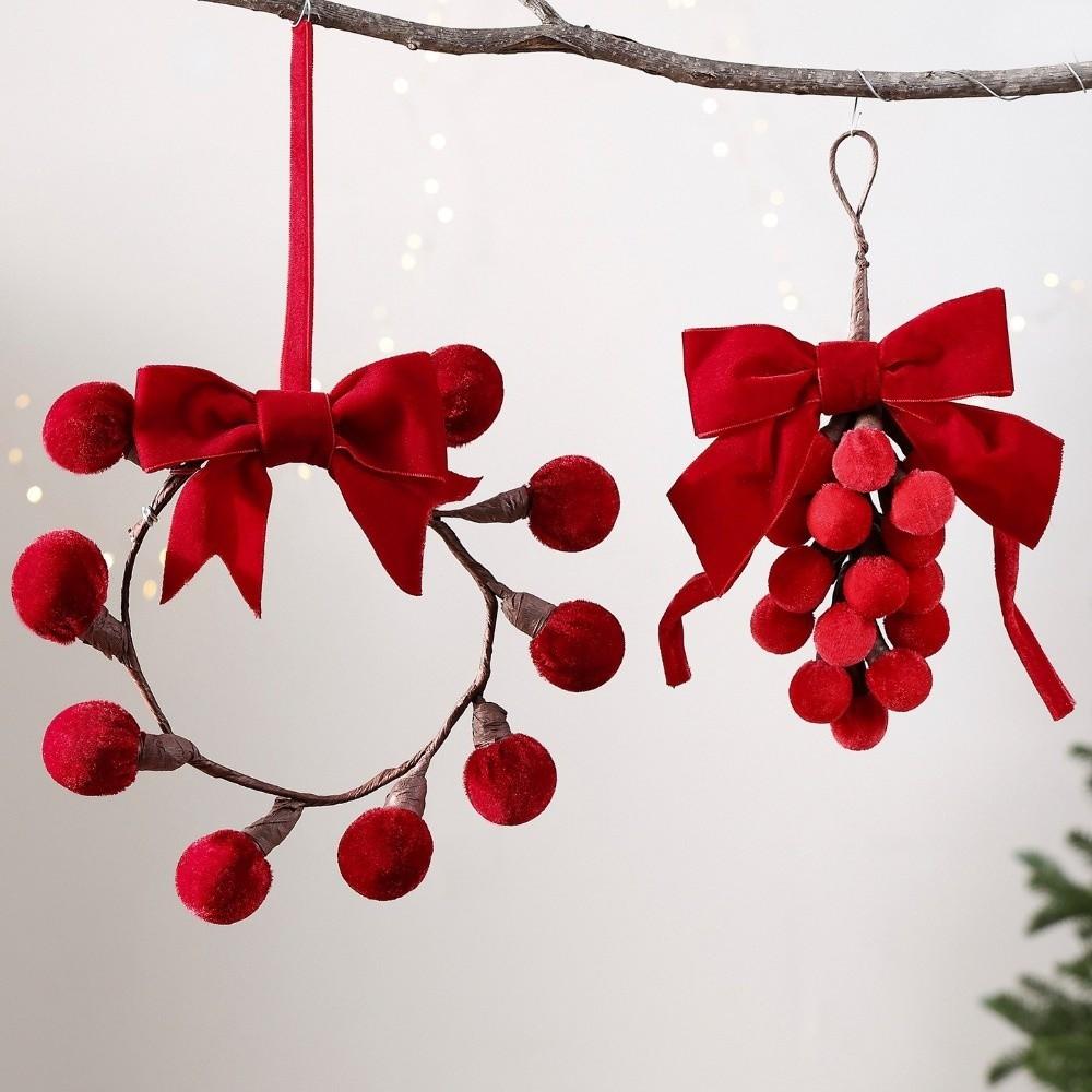 Wreath Shape Velvet Bow Christmas Ornament Christmas Pom Pom Pendant Winter Party Decoration