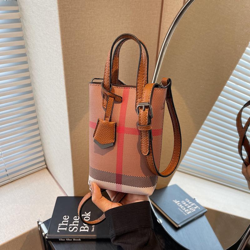 2024 Women's Fashion Soft Leather Mini Crossbody Phone Bag – Lightweight, Trendy Autumn/winter Handbag