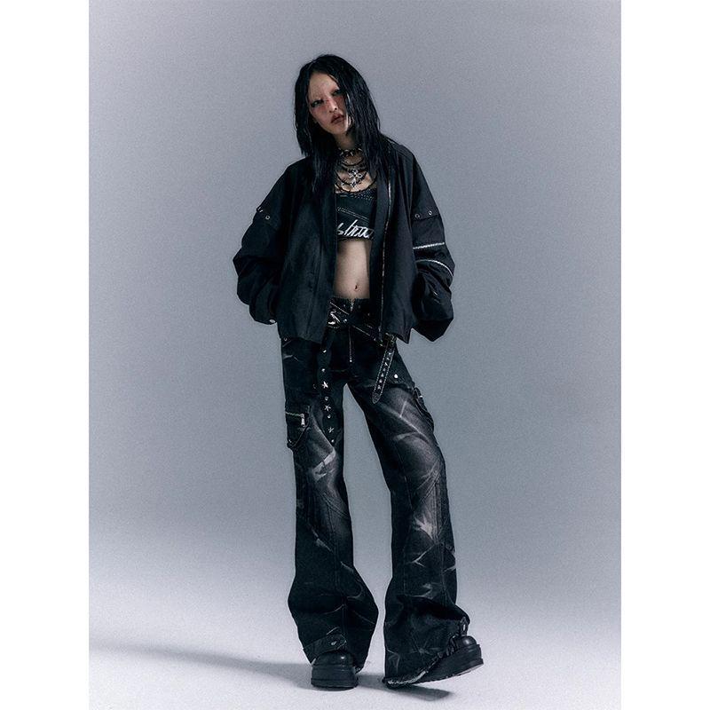 Damskie spodnie jeansowe z niskim stanem i mikrorozszerzonymi nogawkami w stylu punk z nitami – retro washed (Wiosna 2025)