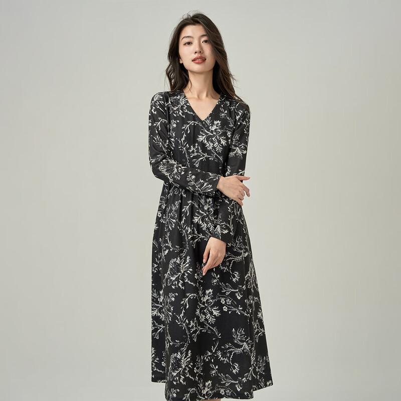 

Iveni V-Neck Slimming Commuter Long-Sleeve Dress S