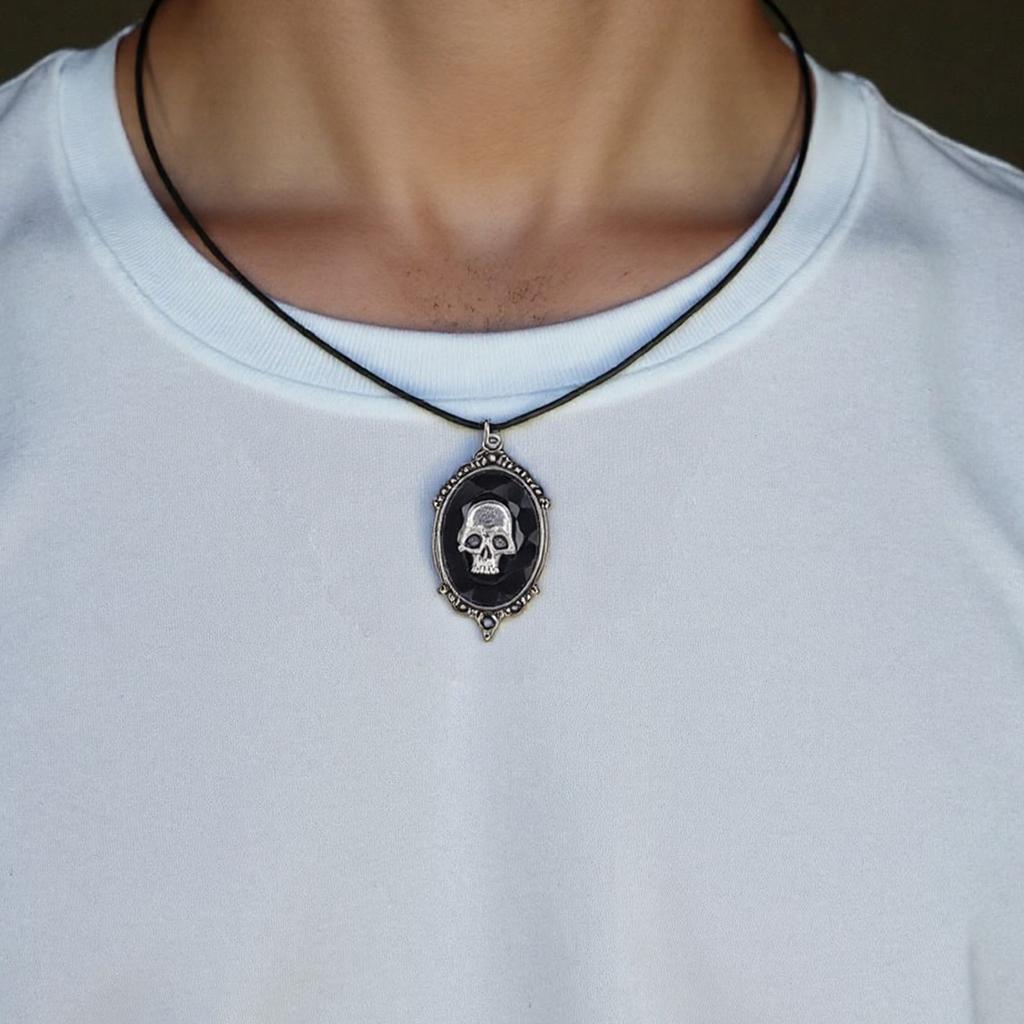 Stylish Skull Charm Necklace Stylish Zinc Alloy Adjustable Neckchain Lightweight Design For Festive Occasions Daily Use