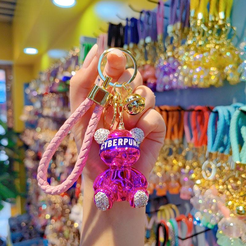Bear Resin Keychain With Glitter Gradient Finish For Gift Giving And Decoration
