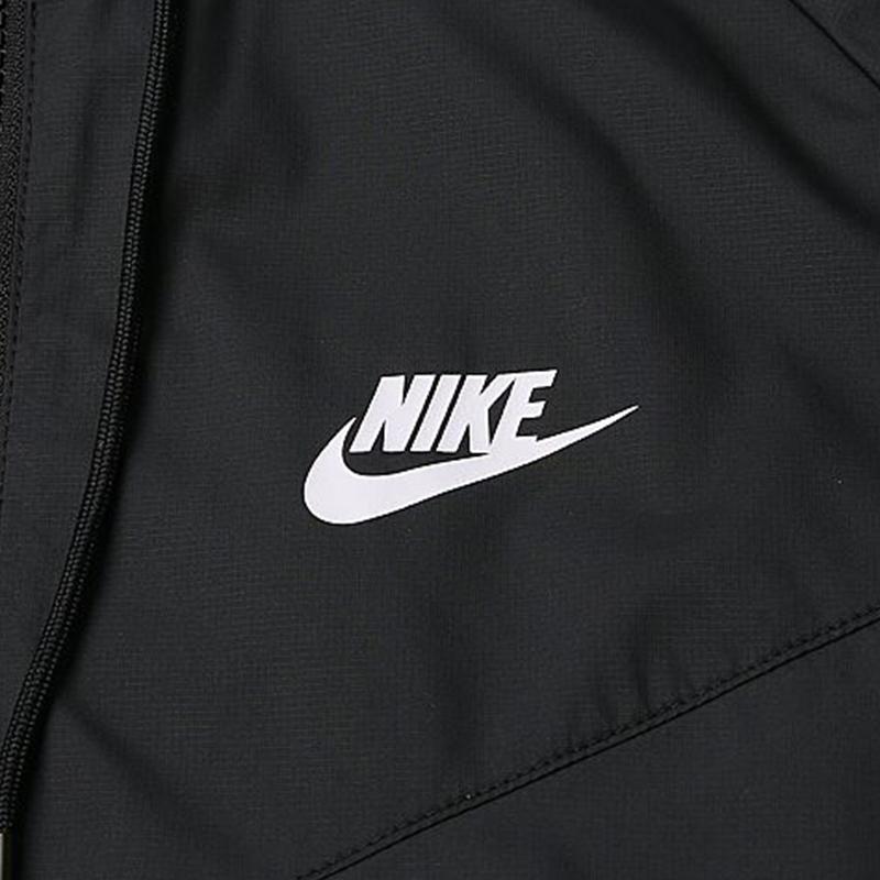 Nike Giacca Antivento Tessuta con Cappuccio Windrunner Uomo Giacche Nero 727325-010