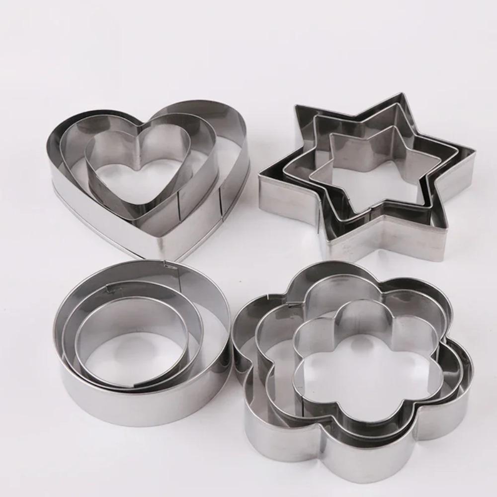 12 Stück Metall Ausstechformen Set, Kreativer Stern Ausstecher, Runde/Herz/Blumenförmige Eierformen, Backwerkzeuge für drinnen und draußen
