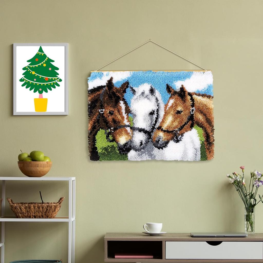 DL-YTG Latch Hook Kits Rug Three Horses Crochet Yarn Cushion Colour Pre-Printed Canvas Cover Rug Needlework DIY Hook and Latch Kit Home Decoration
