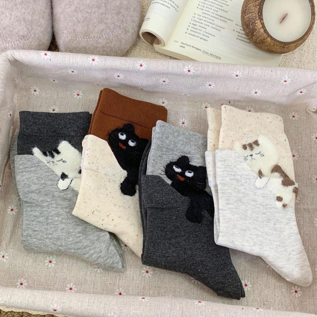 Cute Creative Designed Flocked Cat-themed Mid-calf Socks for Women Autumn and Winter Women Socks