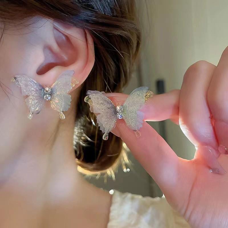 Silver Needle Crystal Butterfly Tassel Earrings with Pearls - Elegant, Nature-Inspired Jewelry for Women.