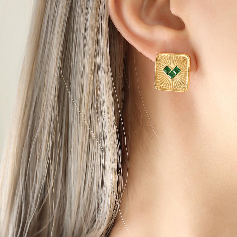 European Style Heart-Shaped Zircon Stone Earrings and Necklace Set