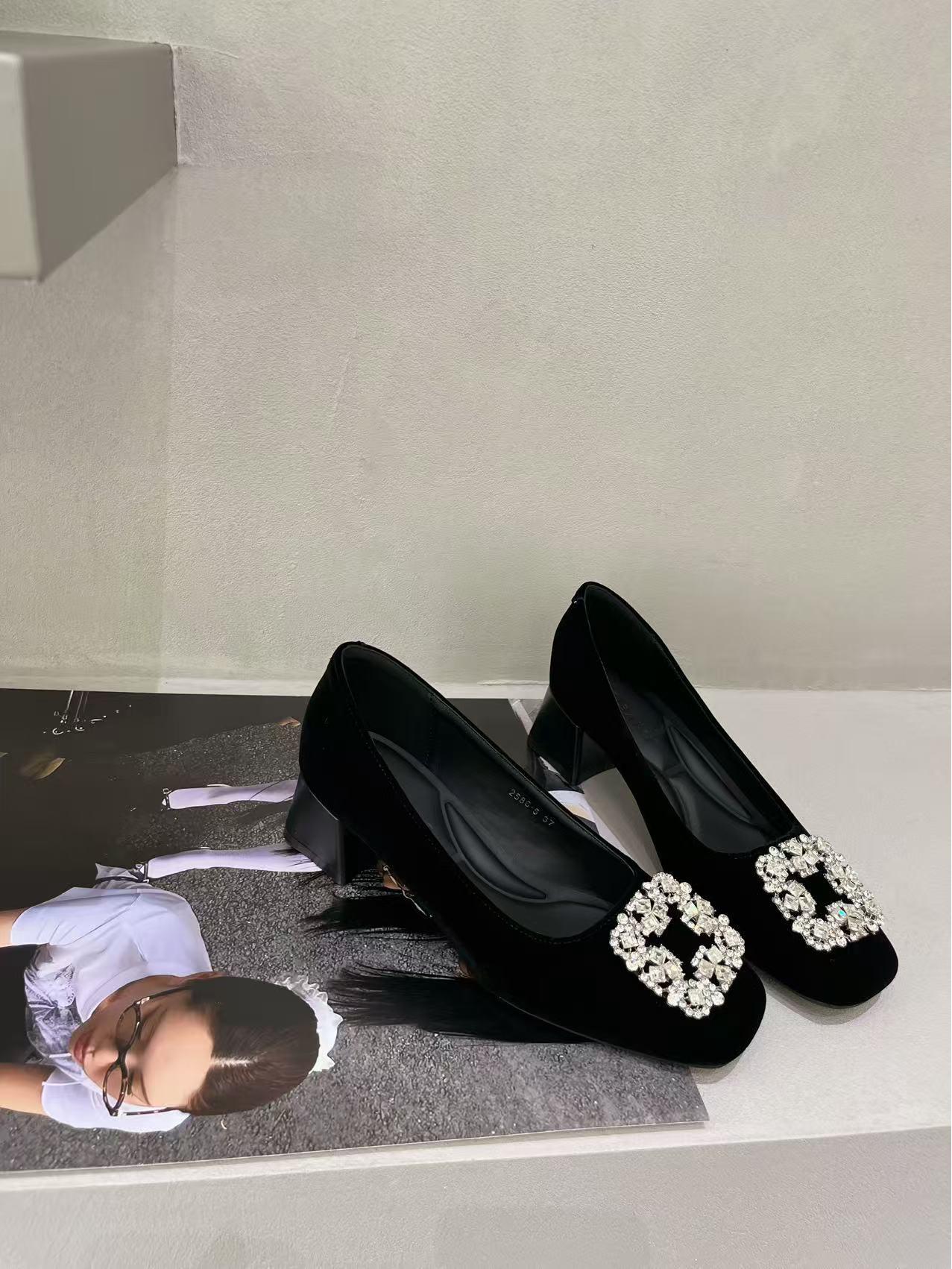 

2025 Women s Suede Rhinestone Square Toe Chunky Heel Shoes - Elegant Fall/Winter Commuter Style 36 чорний