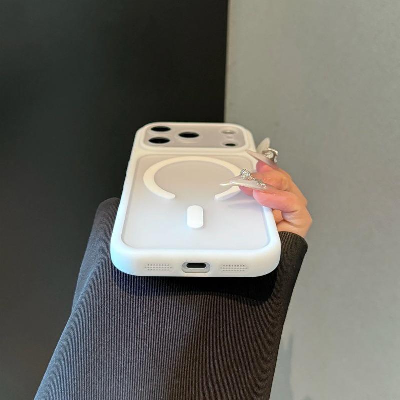 Detachable Magnetic Phone Case for Apple 17ProMax: Skin-Like Matte Finish