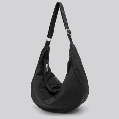 Unisex Ultra-lightweight Sports Large-capacity Waterproof Nylon Dumpling Shoulder Women's Messenger Bag