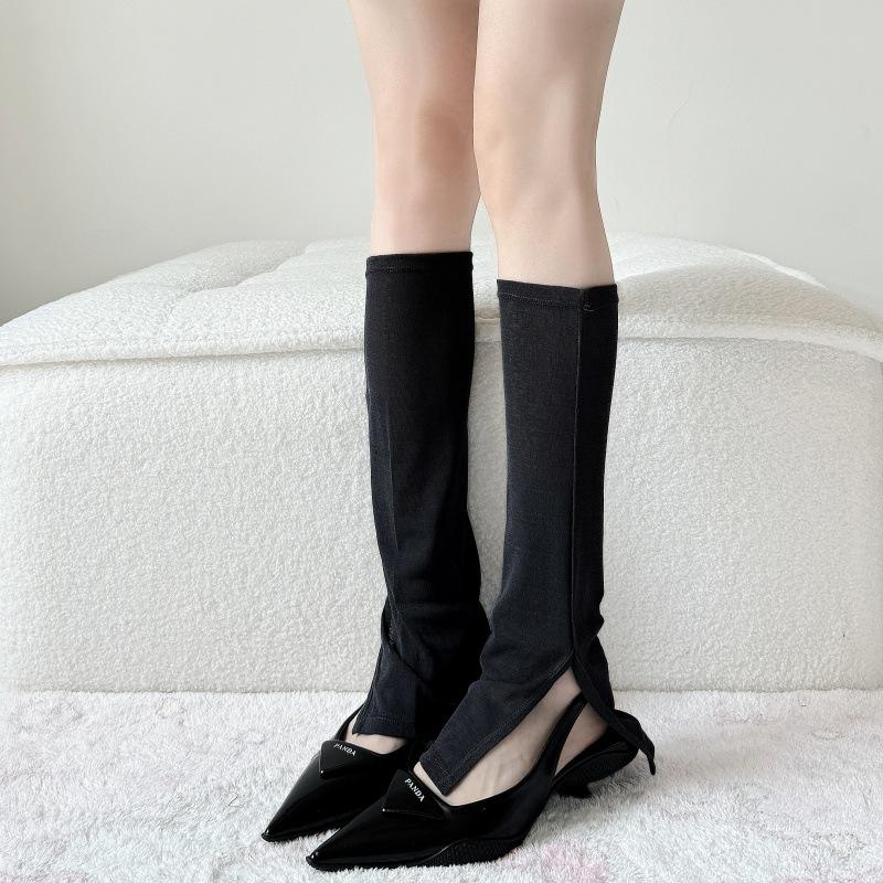 

Split Fork Thin Foot-Stepping Socks Cover Stacking Socks Two Wear Lazy Style Leg Cover Versatile College Style Stacking Breathable Socks Cover Tide One size fits all чорний