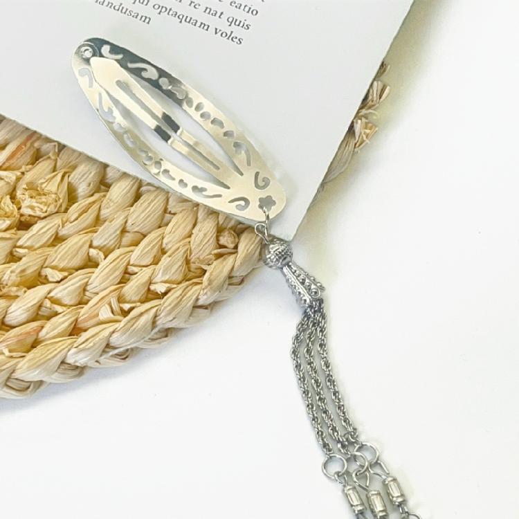 Artistics Hollow Oval Hairpin Swinging Tassels Accent Sturdy Metal Hair Clip Chinese Cultural Styles Hair Accessory