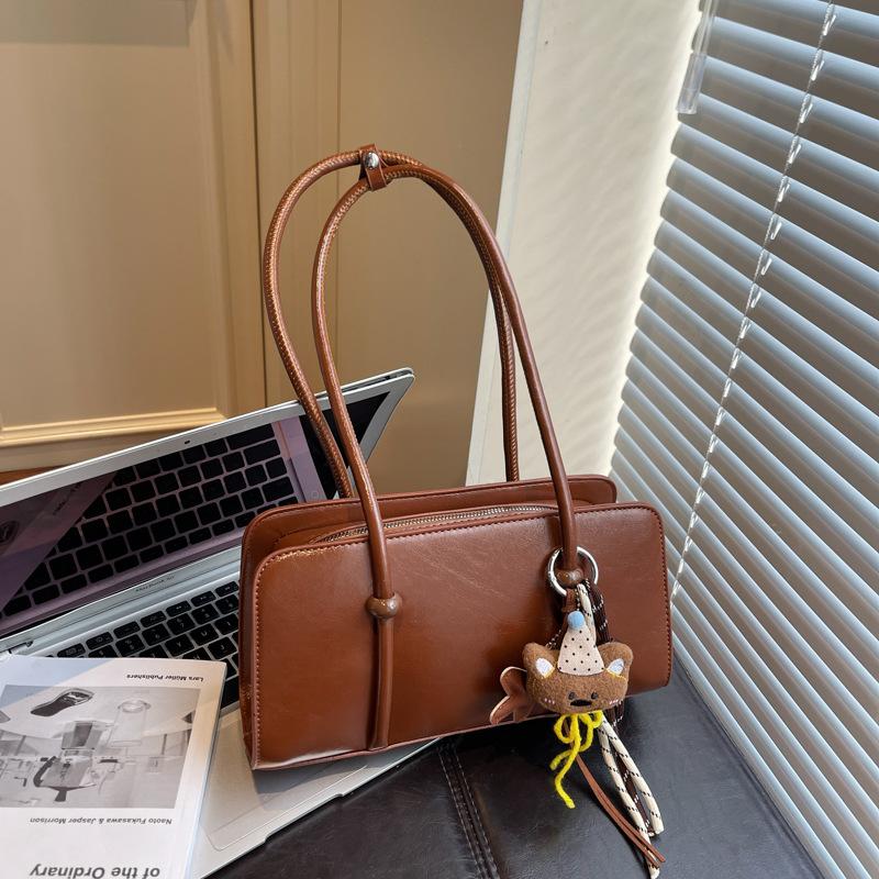 Retro Bag Women's Large Capacity 2025 New Autumn and Winter Versatile Shoulder Underarm Bag Casual Texture Commuter Pillow Bag