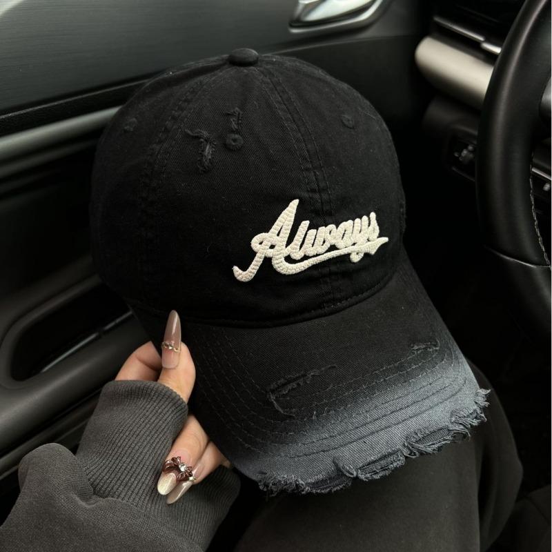 Zerrissene burgunderrote Baseballkappe Damen Retro großer Kopfumfang vielseitige Kappe Buchstaben Gesicht kleine Mütze