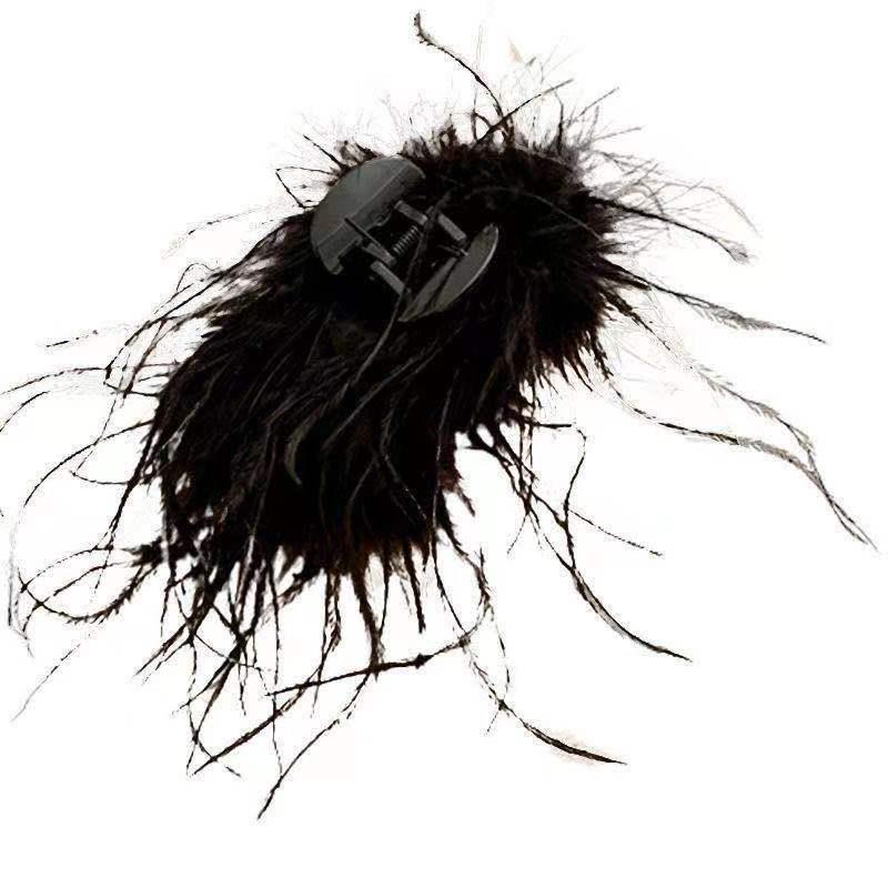 Luxe Ostrich Feather Hair Claw for Women - Stylish, Large Shark Clip Hairpin