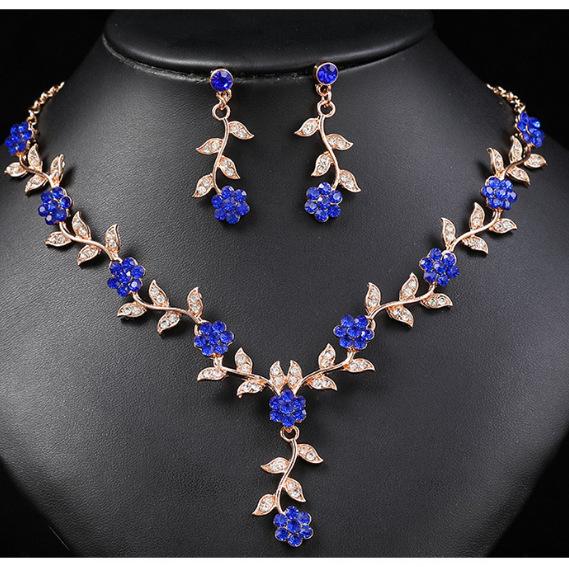Vintage European & American Bridal Flower Rhinestone Wedding Jewelry Set: Necklace & Earrings