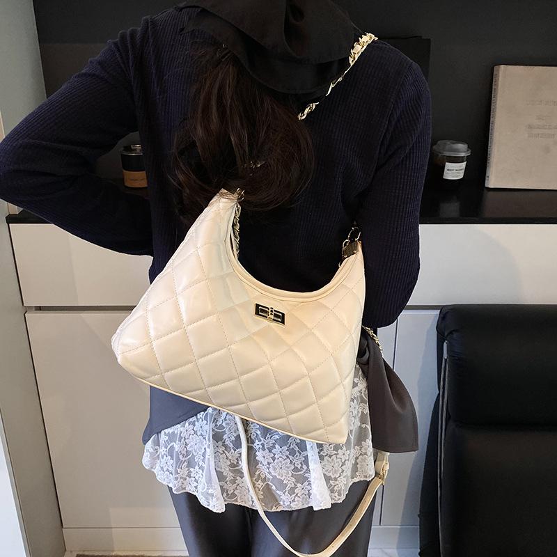 Chain Bag Women's New Shoulder Bag Commuter Messenger Bag