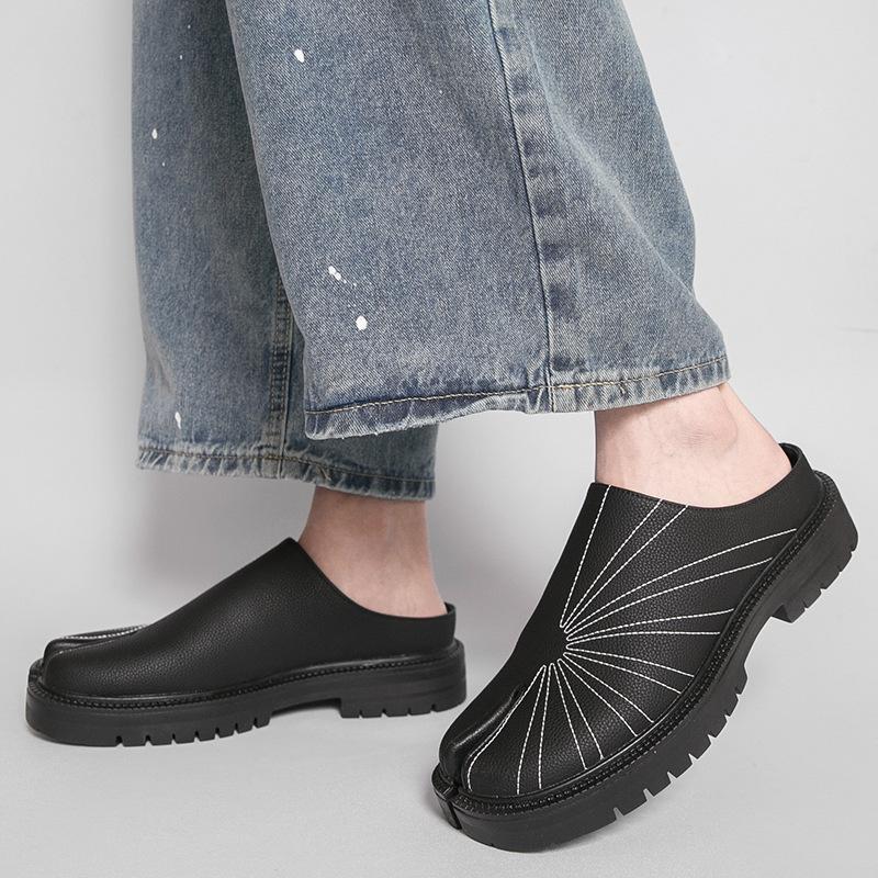 Herren-Loafer im japanischen Stil mit geteilter Zehe, zum Hineinschlüpfen, aus Leder - Lässige Halbschuhe