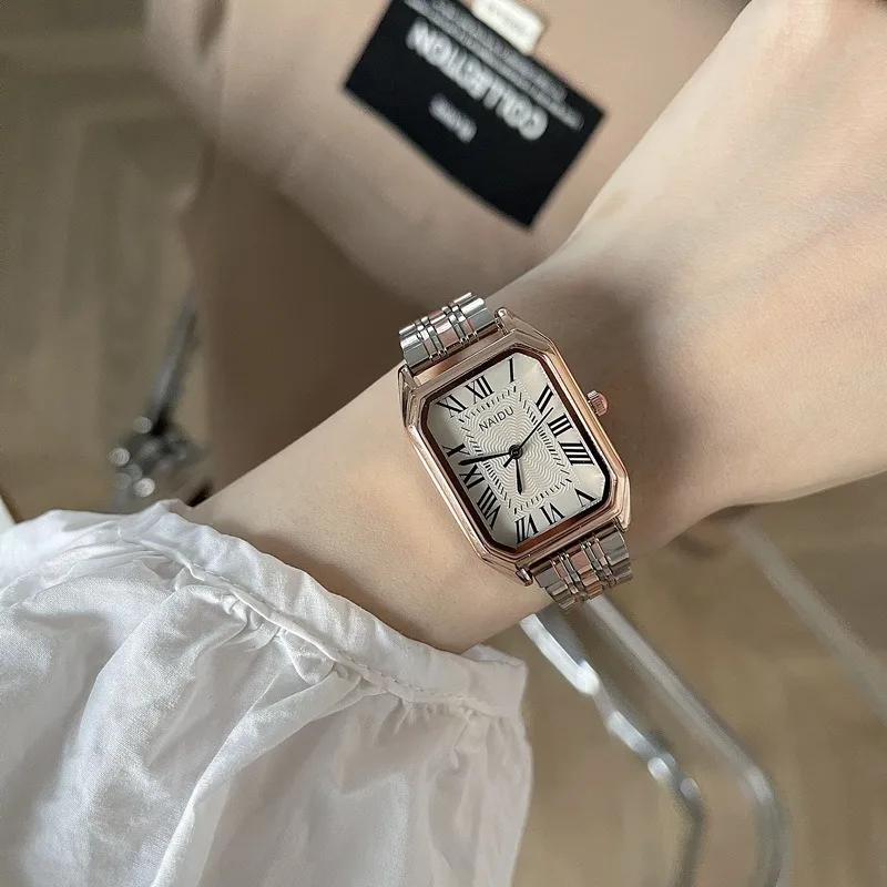 Luxus Quadratische Damen Quarz Uhr Mode Römische Zifferblatt Damen Armbanduhr Reloj Mujer Mädchen Uhr Geschenk (Ohne Box) Damenuhren