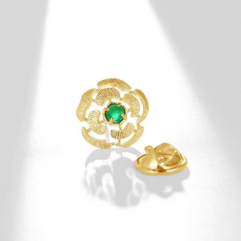 Bo Xin Yun Elegant French-Style Camellia Brooch: Agate Floral Pin Accessory