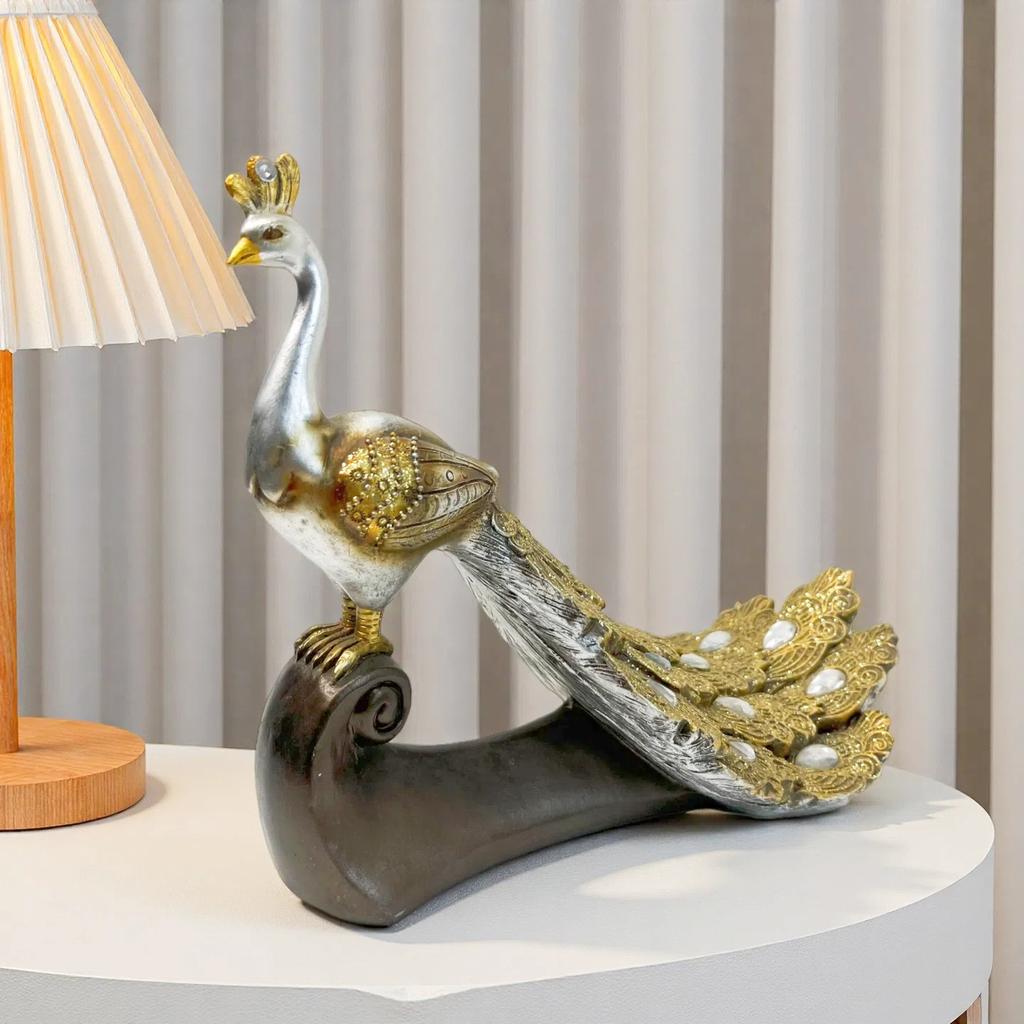 Resin Peacock Figurine Desktop Ornament Vintage Animal Statue Miniatures Bookshelf Living Room Home Decoration Collectible