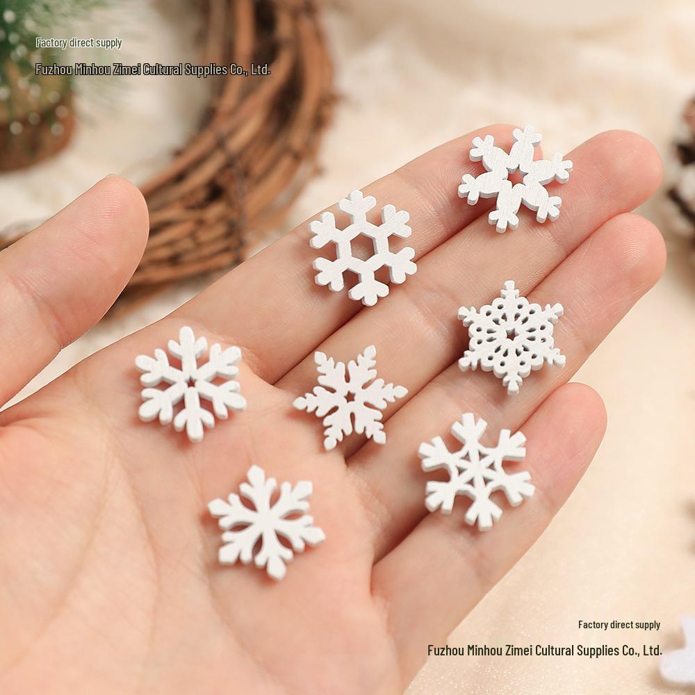 20MM Handmade White Wooden Snowflake Chips for DIY Christmas Decoration