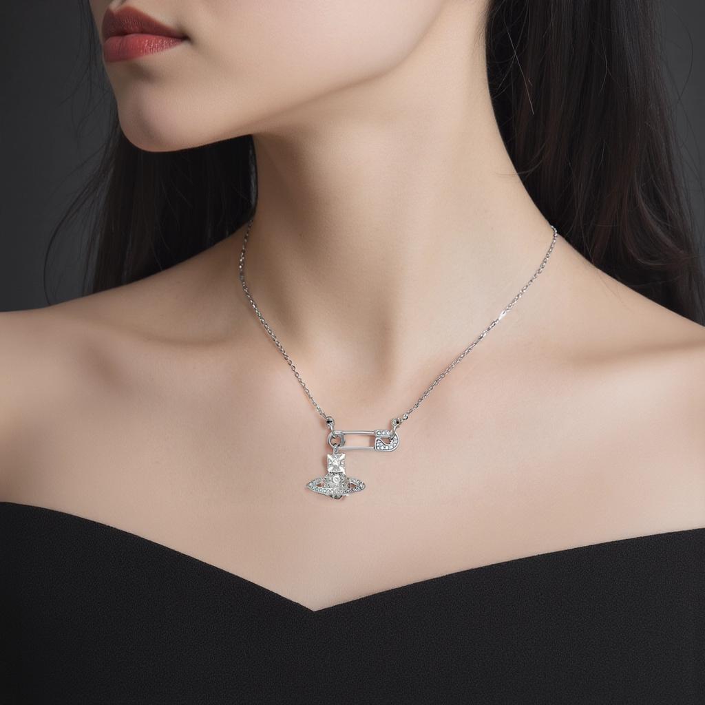 Vivienne Westwood Ball Design Brass Crystal Necklace Women necklace Silver 8050889135906