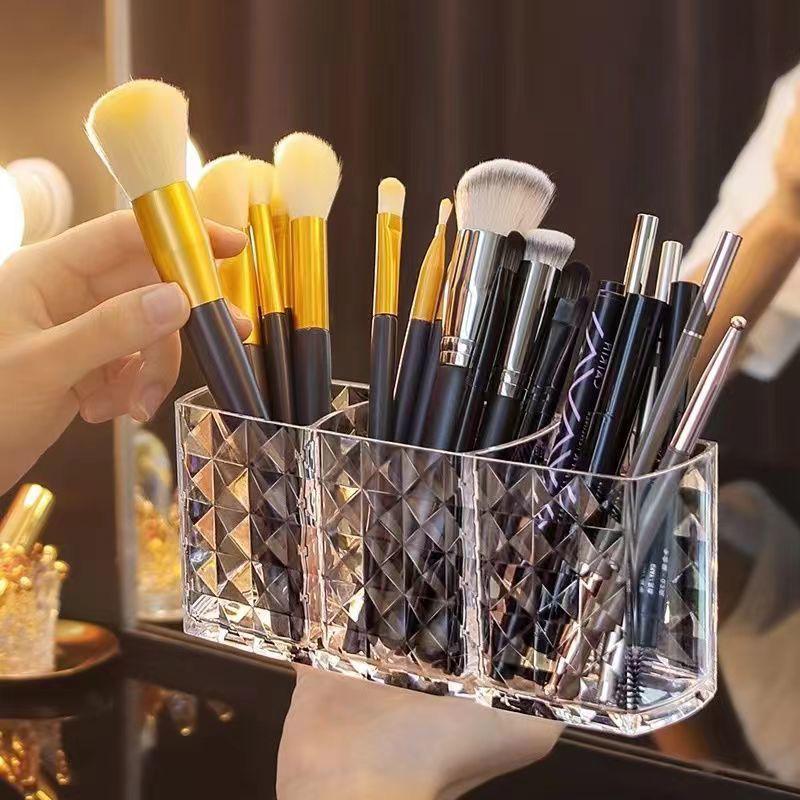Transparent Dustproof Makeup Storage Box with Brush and Eyebrow Pencil Holders