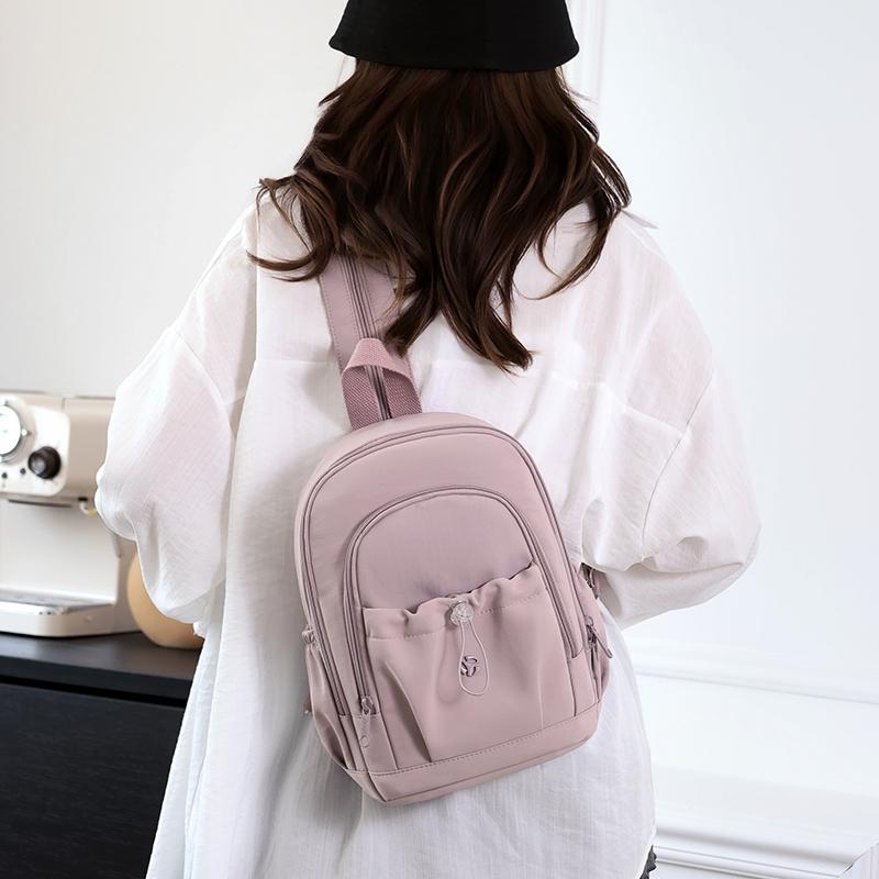 Mochila Pequena Estilo Universitário Mochila de Nylon Feminina Bolsa de Peito Multifuncional