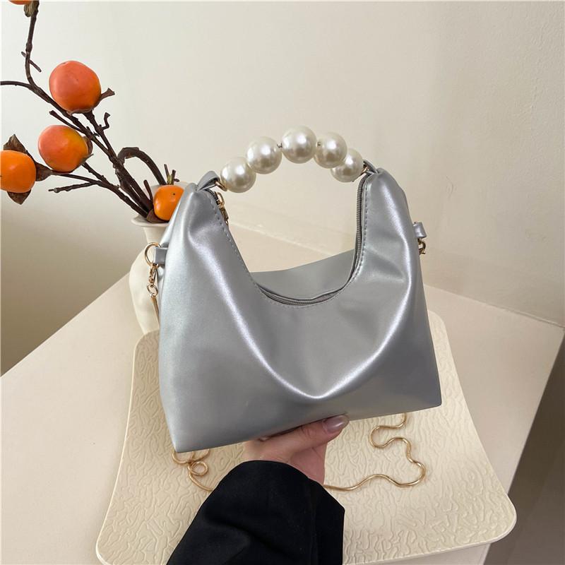 Elegant Women's Pearl Handbag 2025: Chic Chain Shoulder Crossbody with Simple Texture